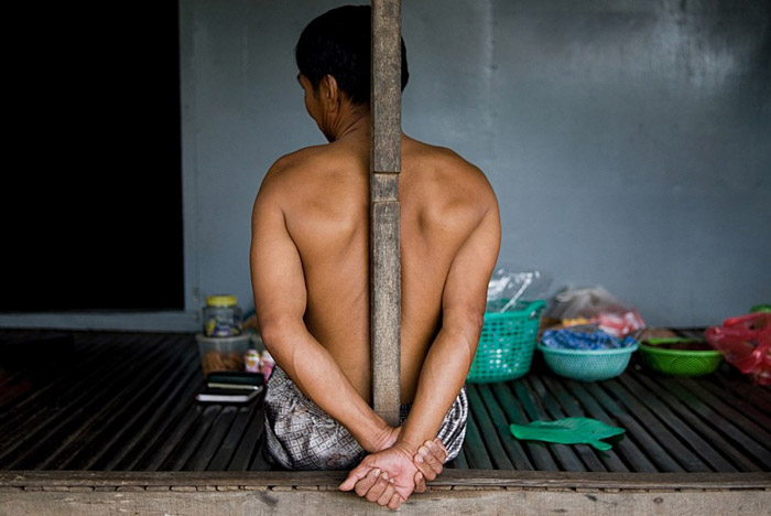 emiliearfeuil_scarsofcambodia_16_1_