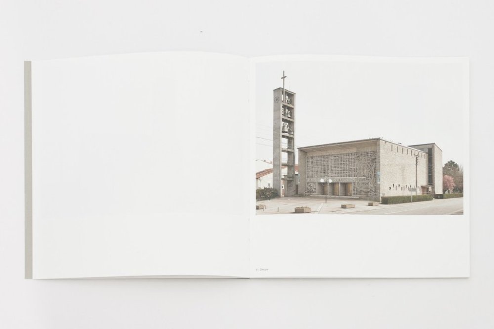 tenderbooks-893_1024x1024