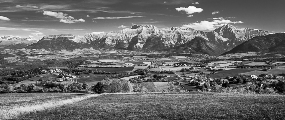 Vue depuis la route D1075 au niveau du Percy.