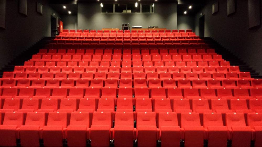 salle_spectacle_vide