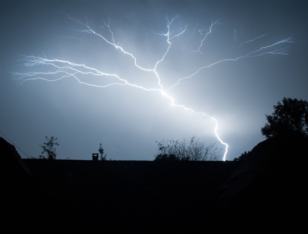 DAY37-survivalists-leahabourdin-BD