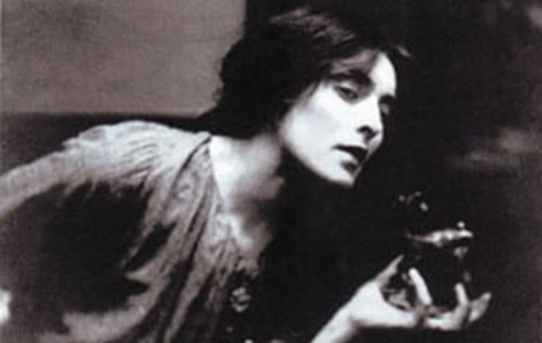 mina-loy