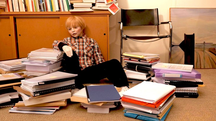 poupee-creee-lartiste-Gisele-Vienne-incarner-Paul-Otchakovsky-Laurens-Editeur_0_728_410