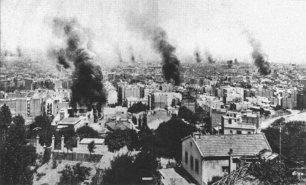Vue de Barcelone en flammes le 28 juillet 1909,photo de Castellà