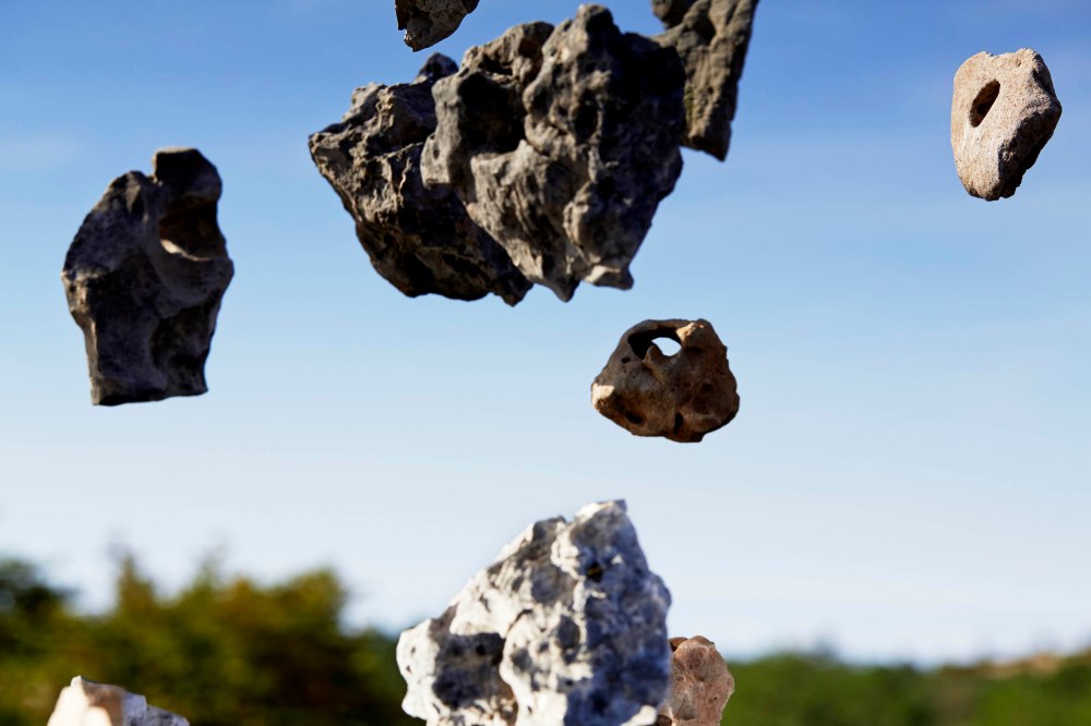 Météores 1, 2016 160 x 103 cm, impression pigmentaire sur papier baryté, 160 x 103 cm