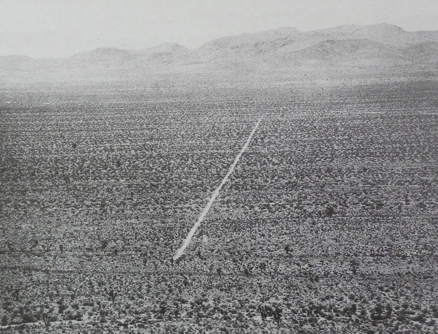 walter-maria-ligne-desert