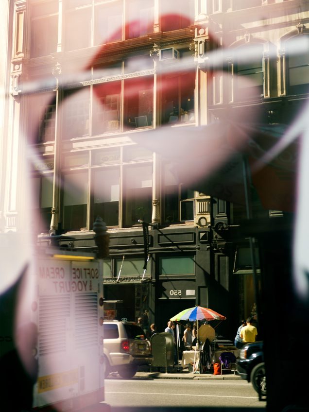 B004053_Lips_OverBroadway_-AnjaConrad-636x848