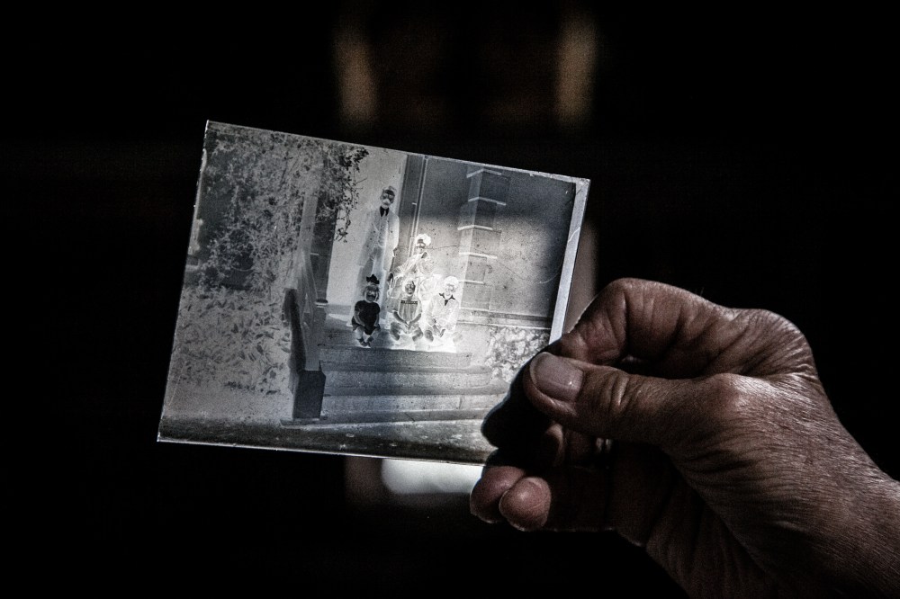 Les Bras...-29 plaque photo