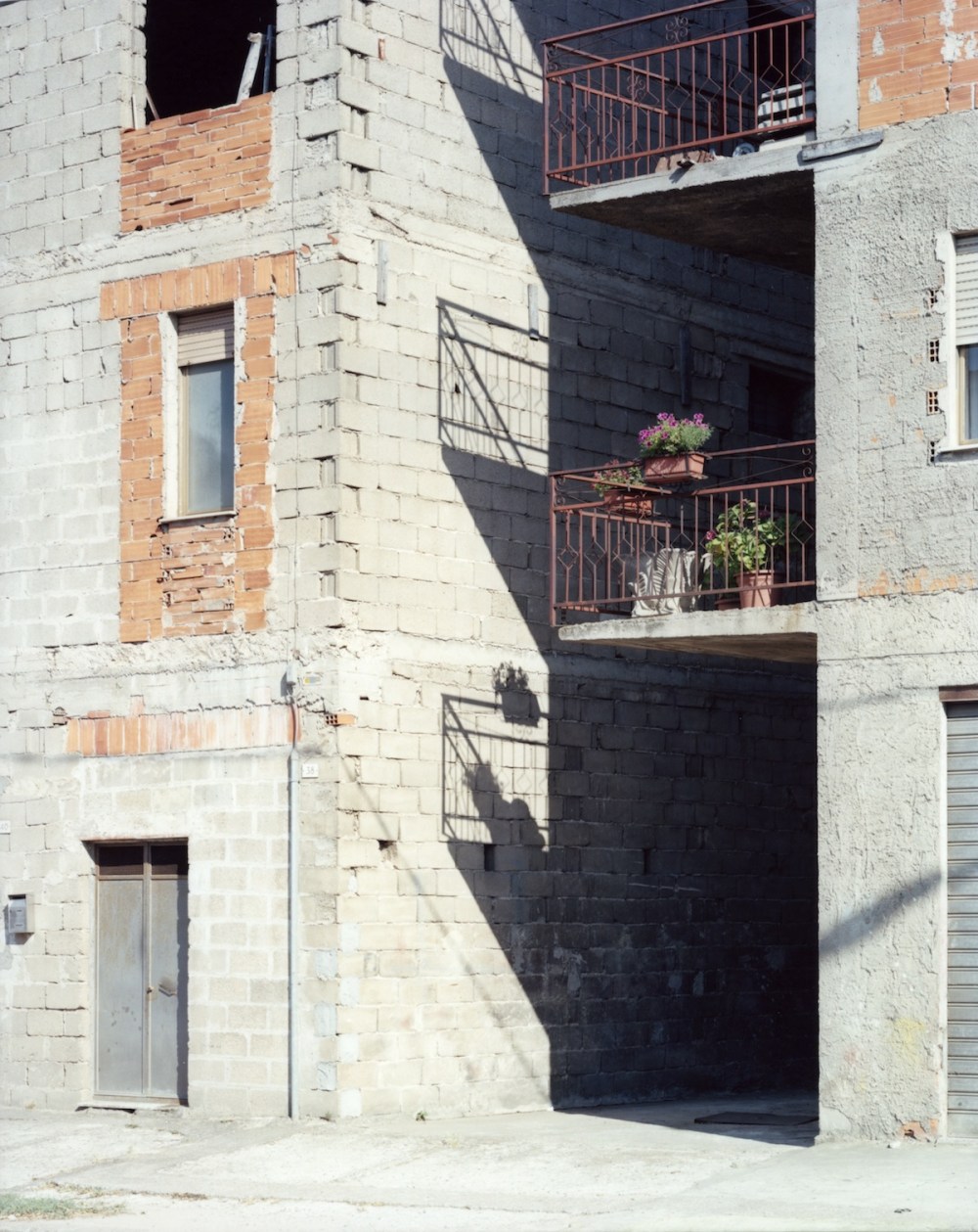 Guido-Guidi-Oliena-corso-Kennedy-05_07_2011-stampa-cromogenica