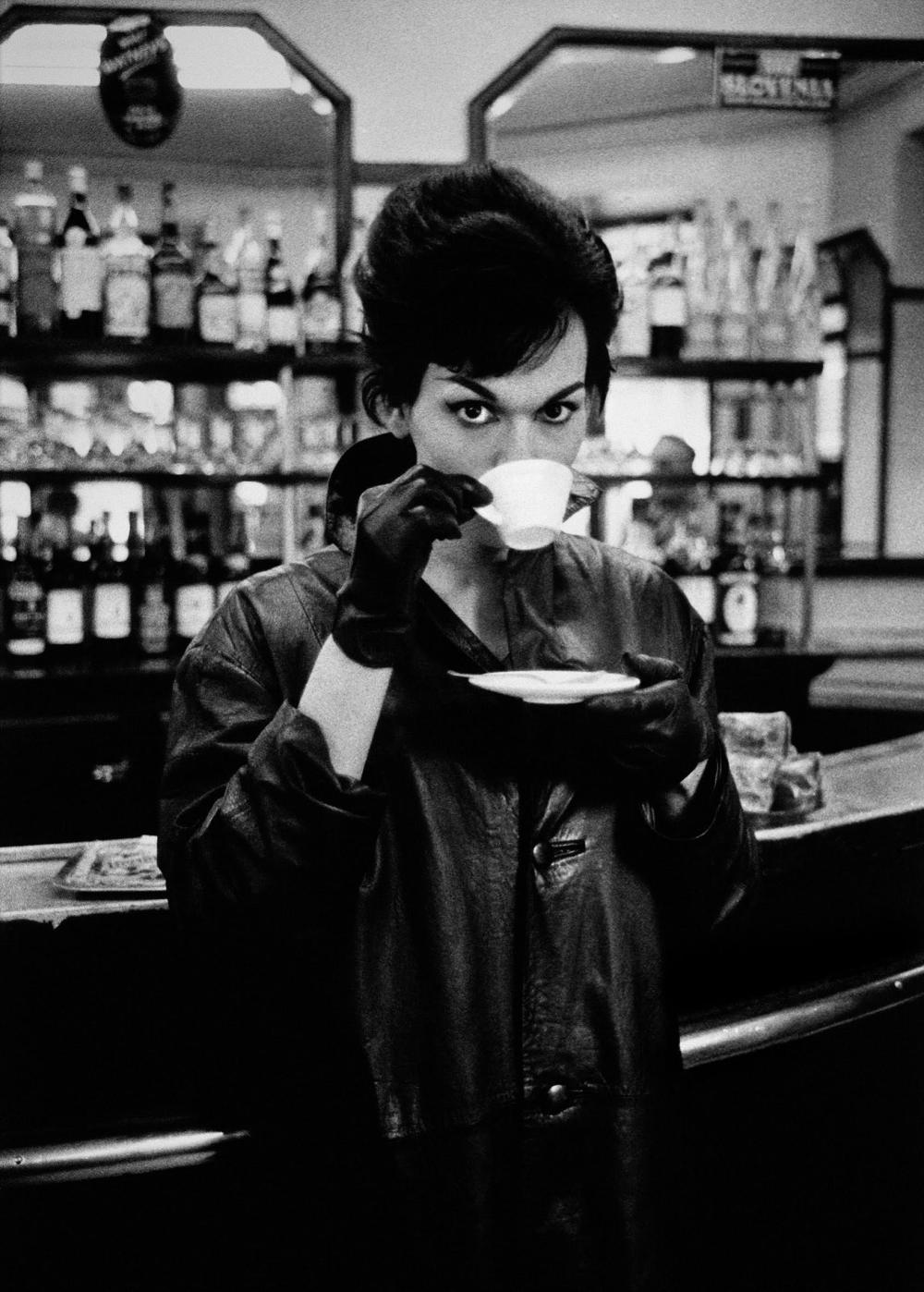 ©Estate Christer Strömholm, Les amies de la place Blanche, 1958 1968