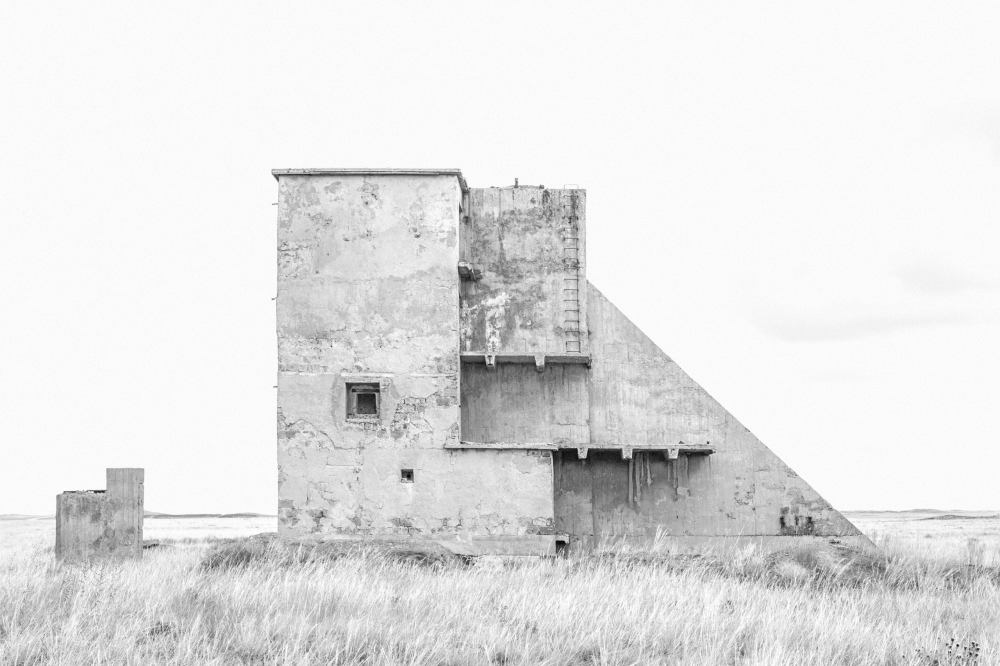 ursula-schulz-dornburg-zone-grise-the-land-in-between-maison-europeenne-de-la-photographie-paris-scaled
