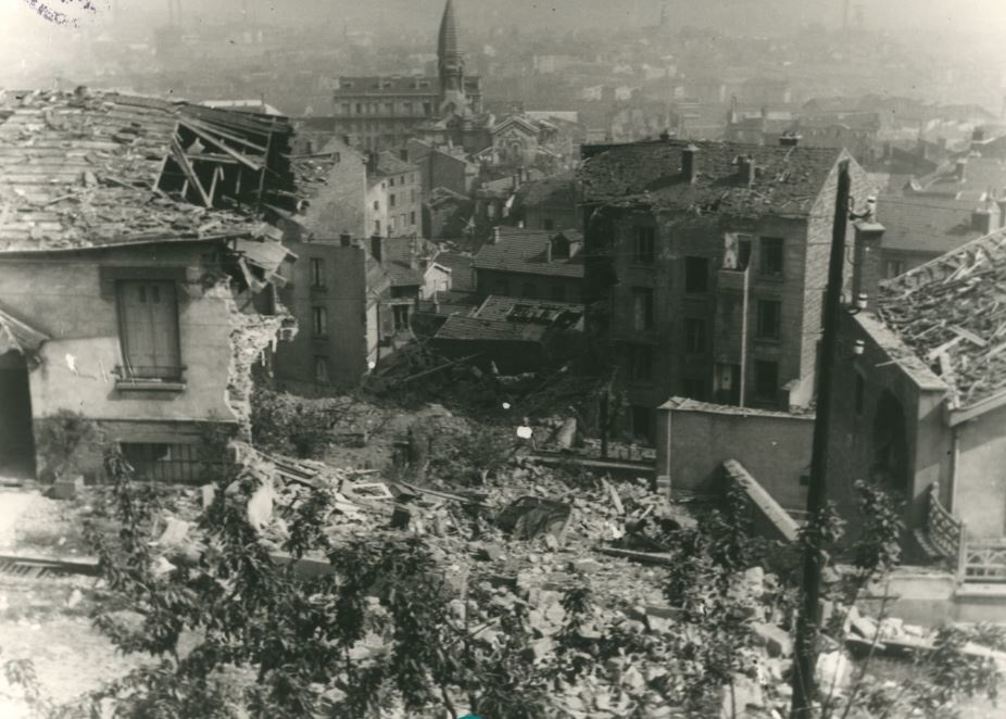 ob_09baa8_bombardementsaintetienne2