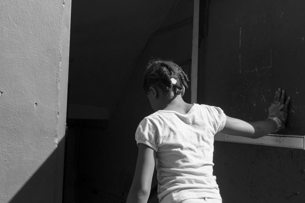 Louise Hone╠üe We love where we live - TT PRESSE