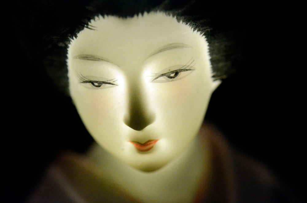 01_Radium_Girl_Obake_2012