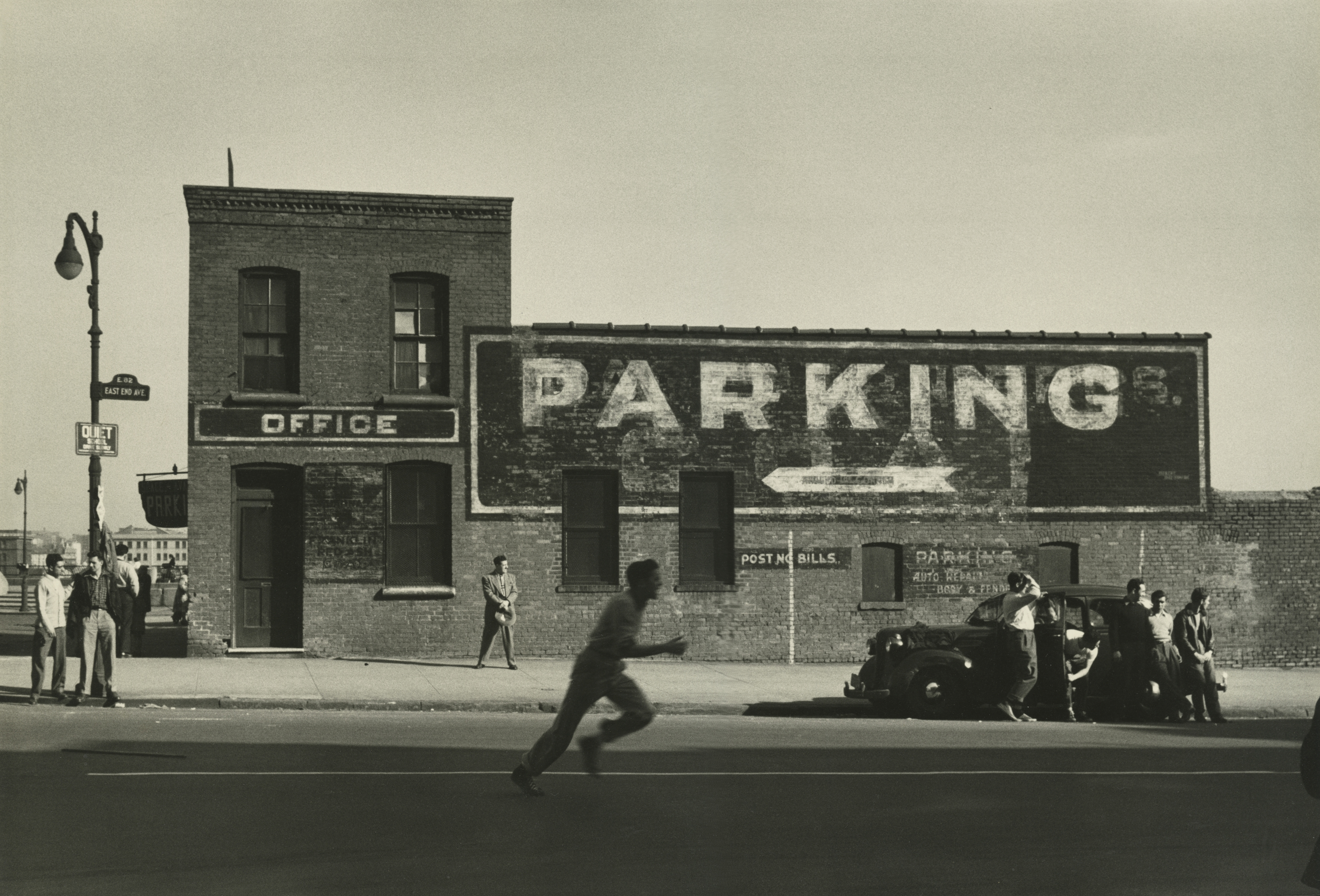 10-Dan Weiner _East End avenue NY 1950