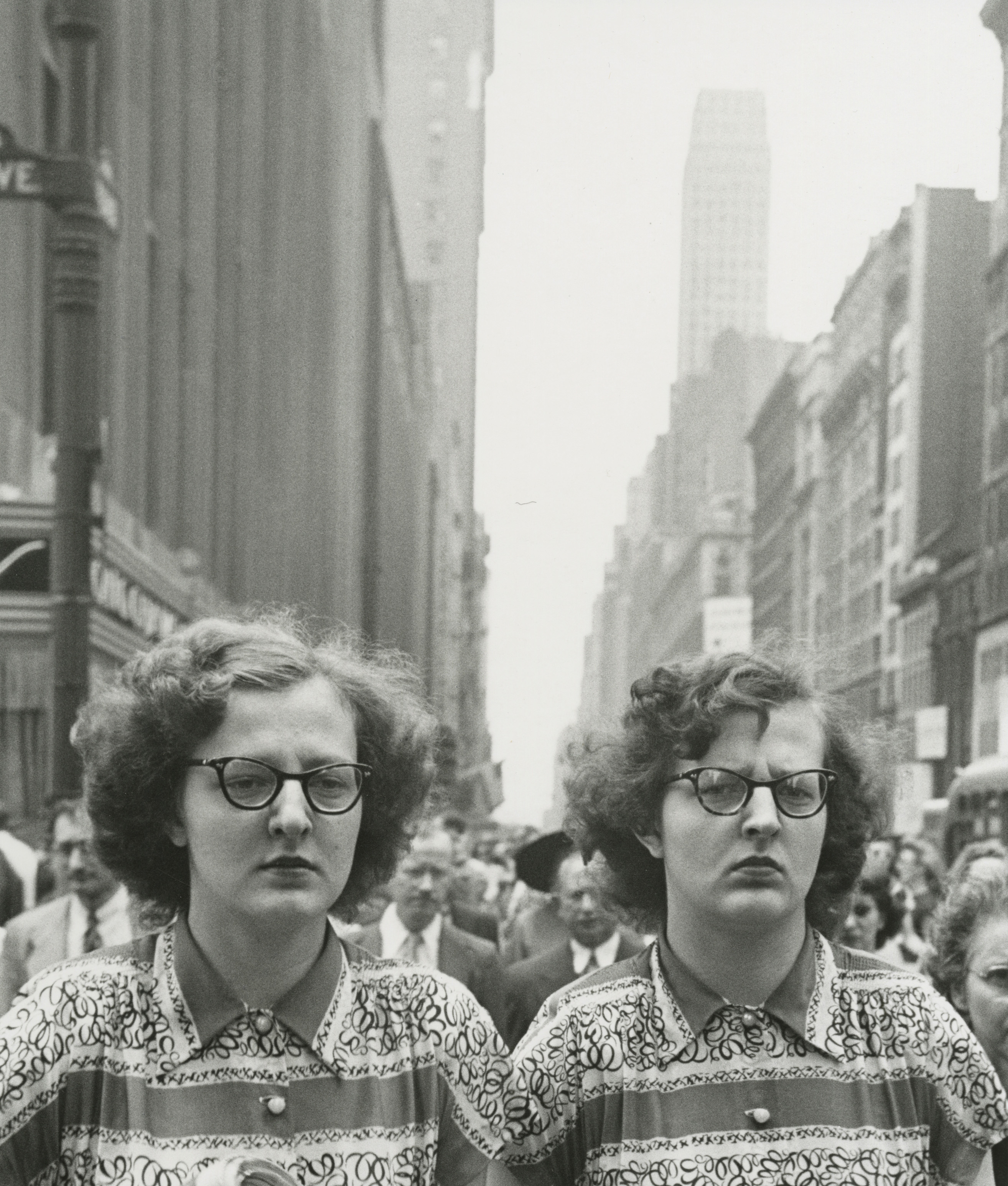 3-Louis Faurer, _Twins, NYC 1948