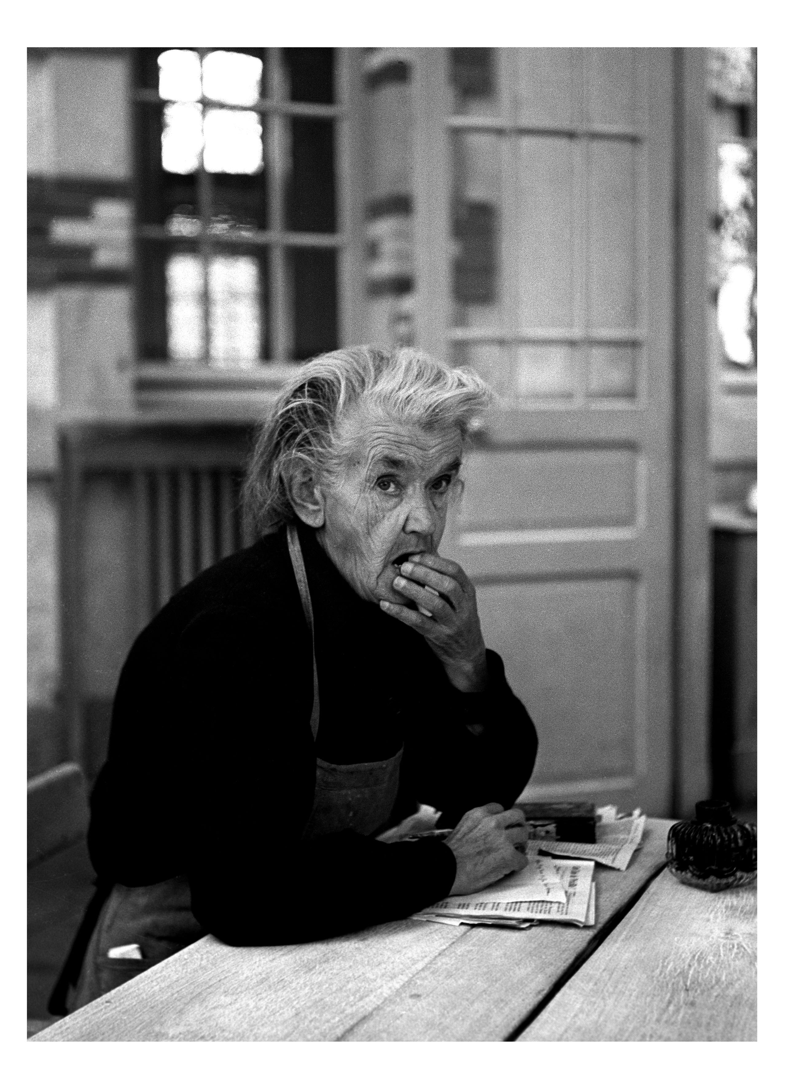 Dun-sur-Auron, 1952©Sabine Weiss