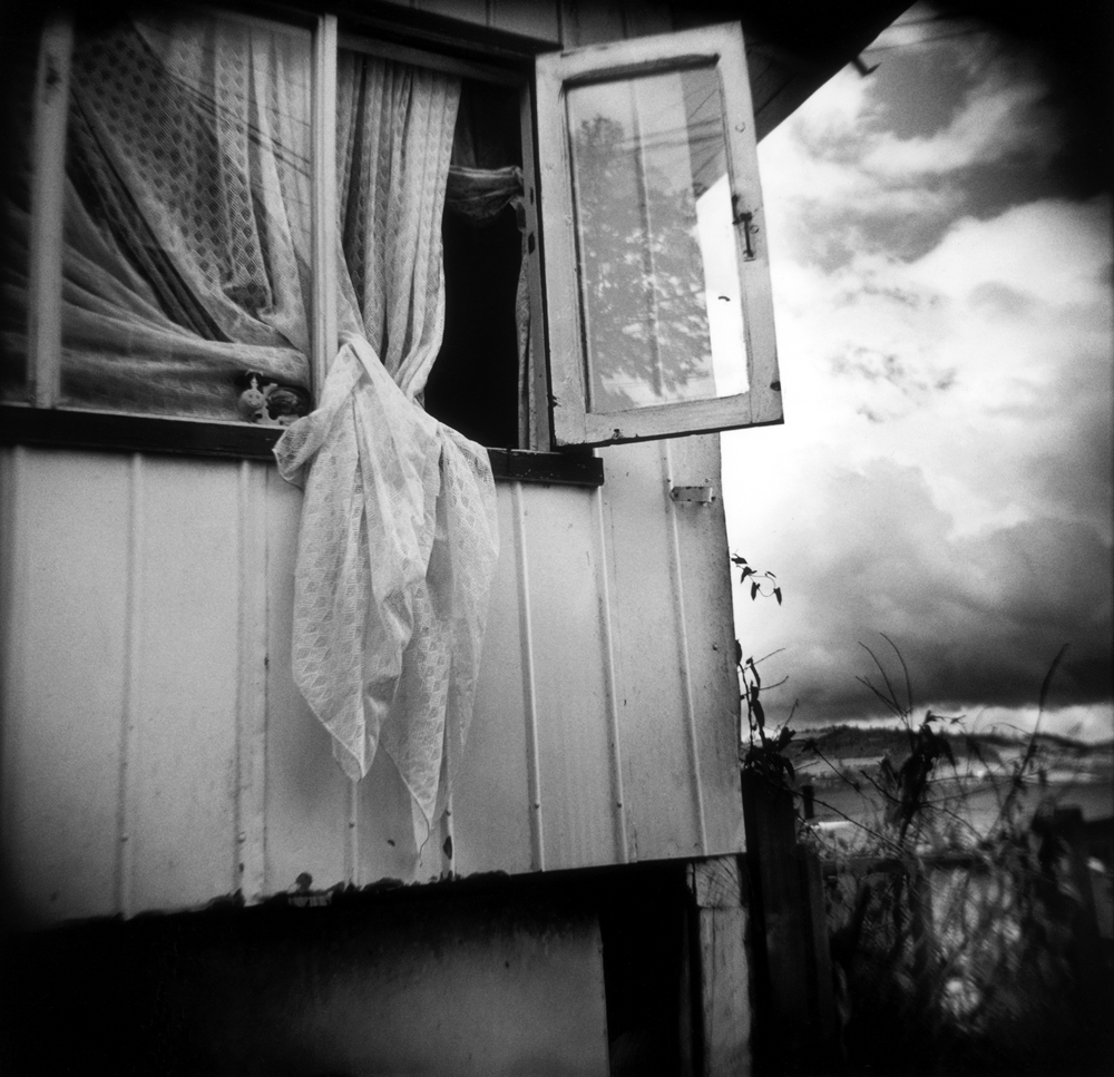 "Present Perfect"
Castro, Chilo, Chile 2003