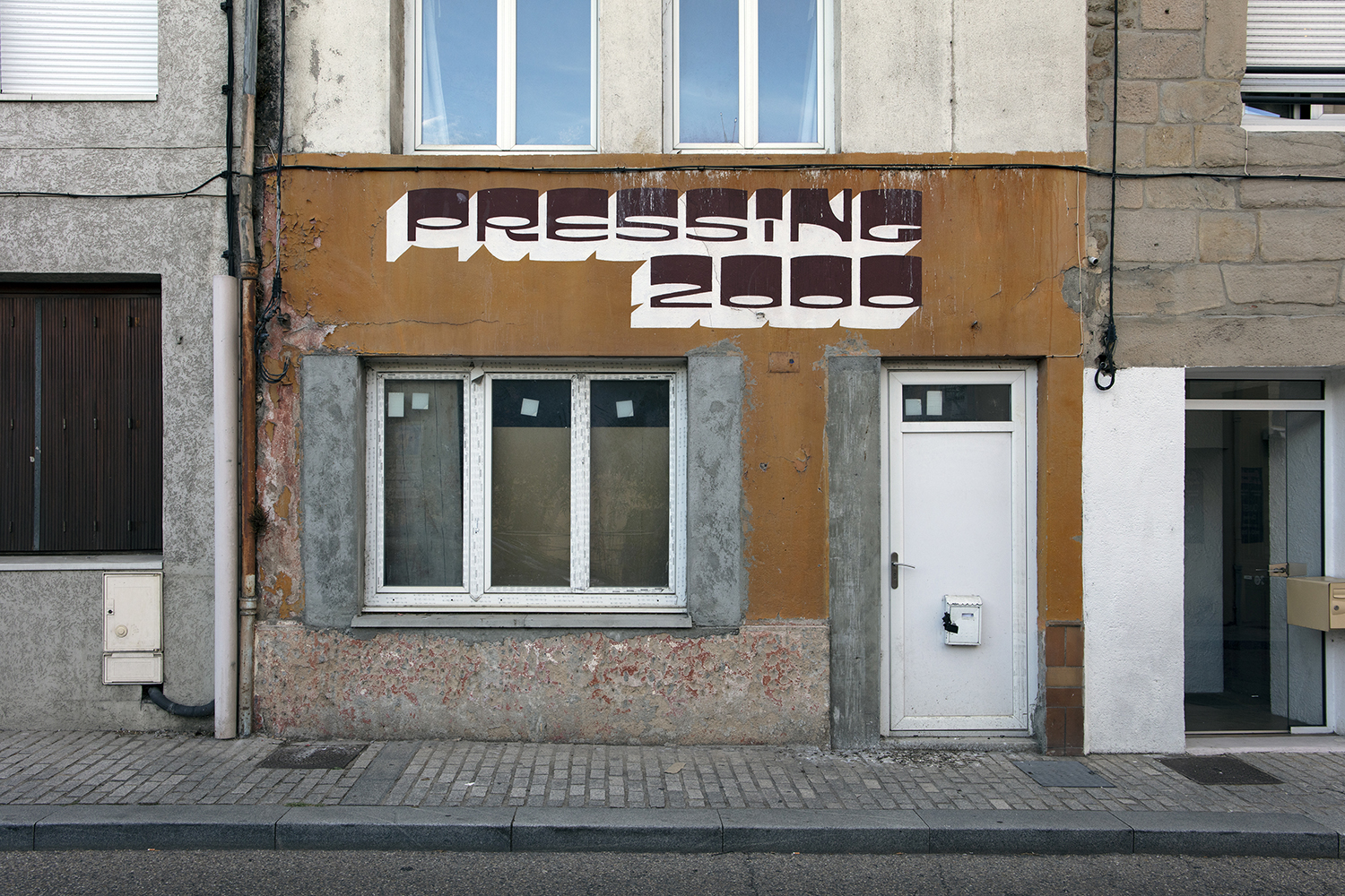 13-4-Pressing 2000, St-Jean-Bonnefonds, 2020