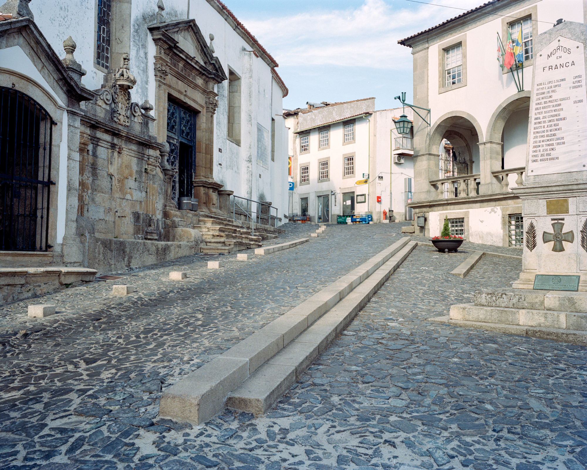 "Homem morto passou aqui"