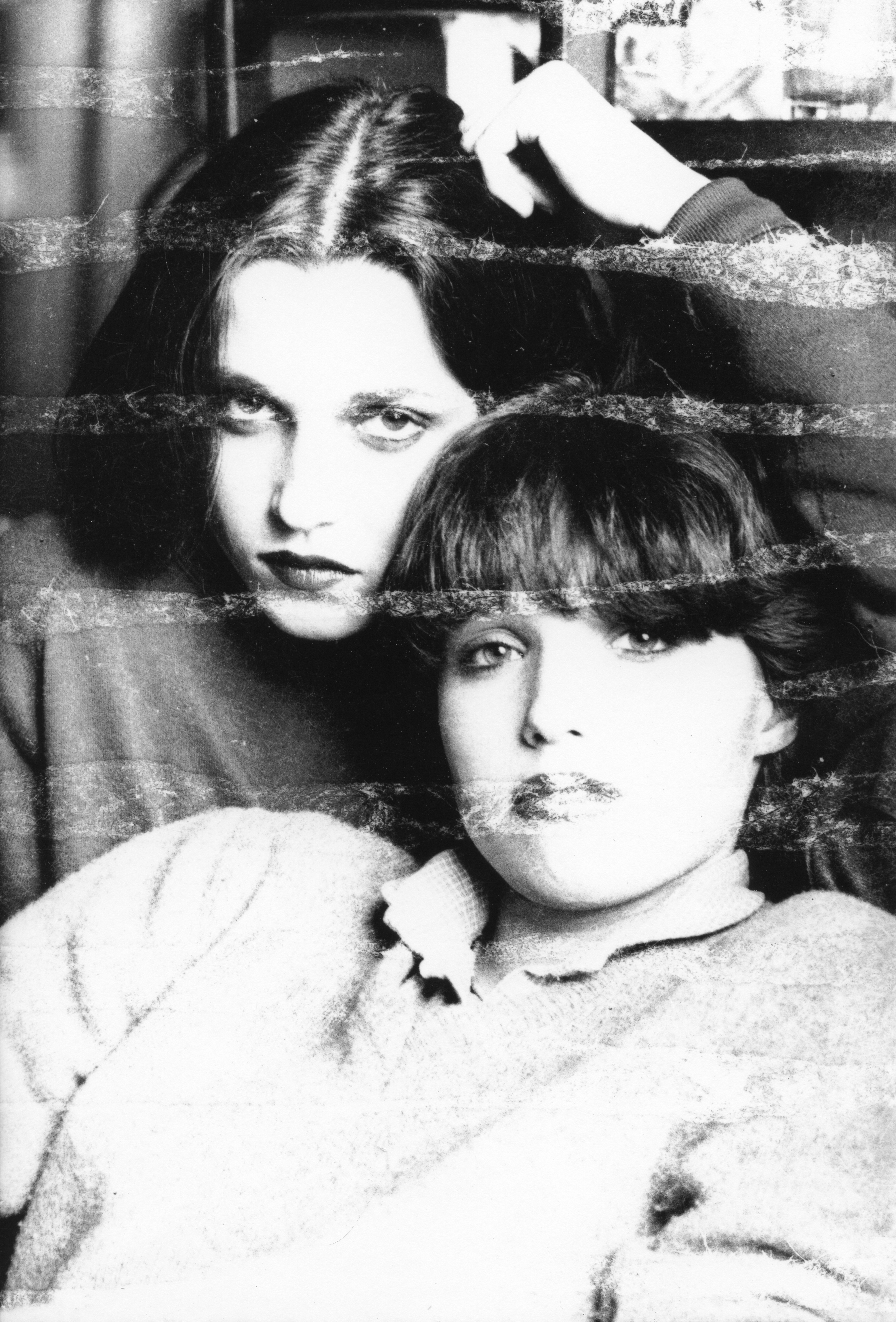 Pascale et sa soeur1978