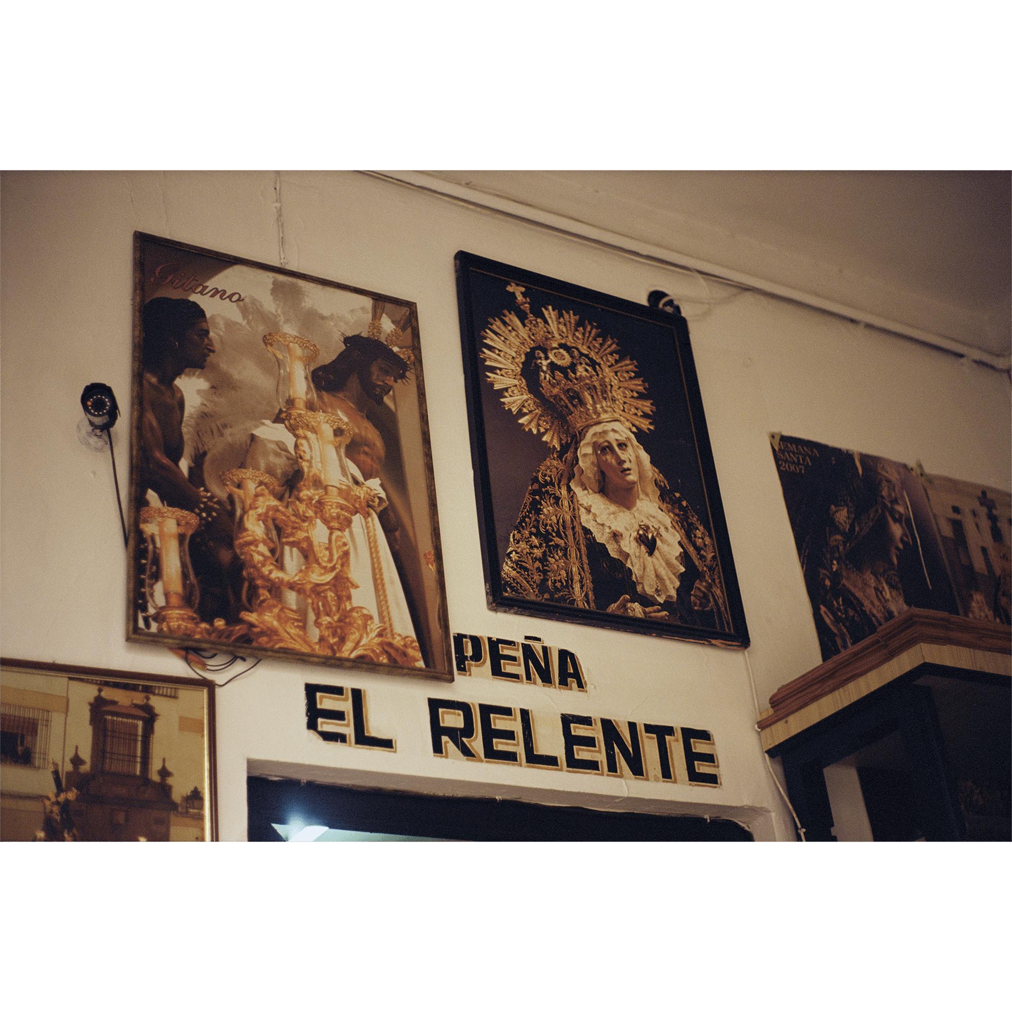 louis-vuitton-fashion-eye-cordoue-córdoba-par-miles-aldridge-livres-et-écriture--R08921_PM1_Side view