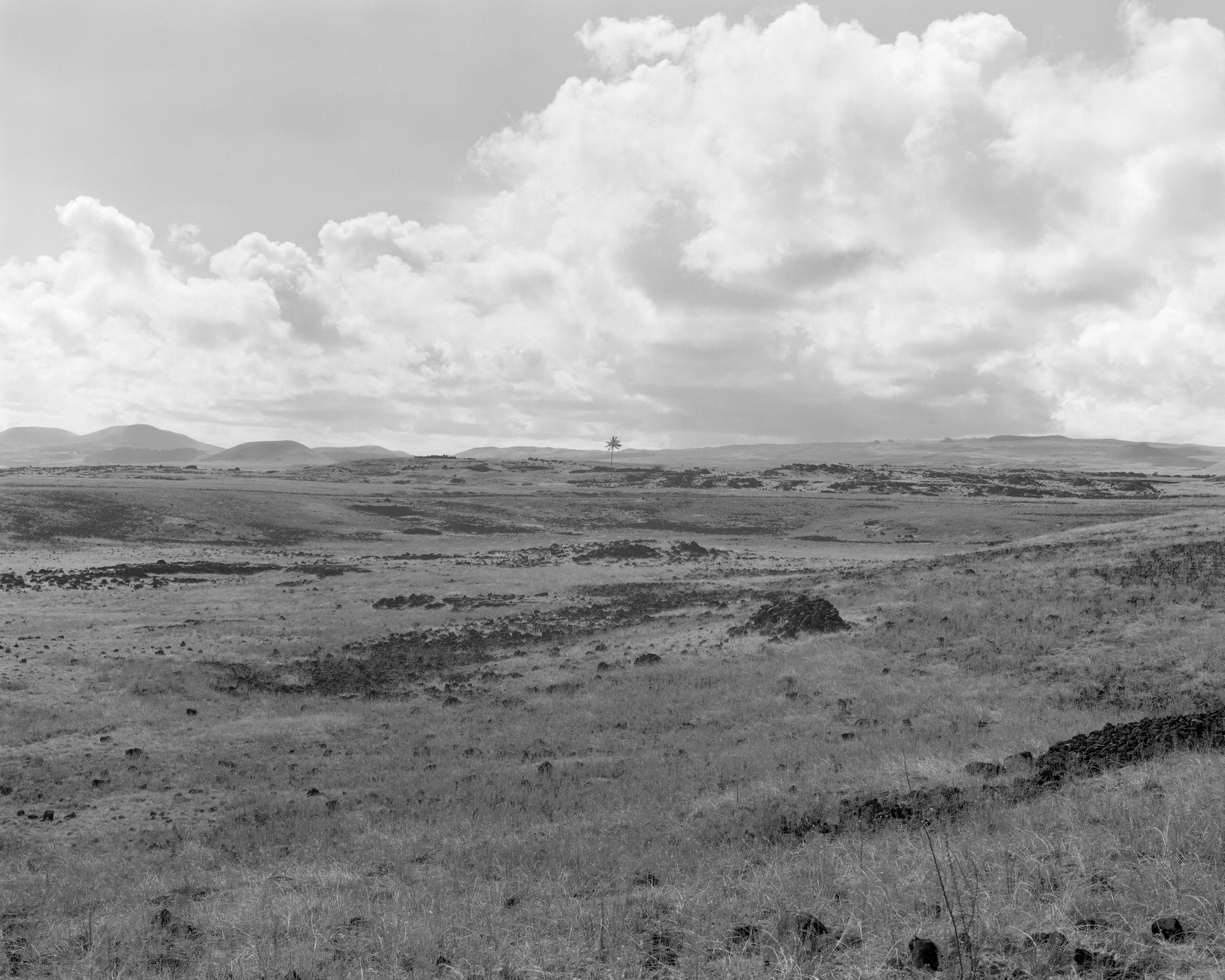 île de Pâques - intérieur - 1985 - Sagnes 300dpi - copie